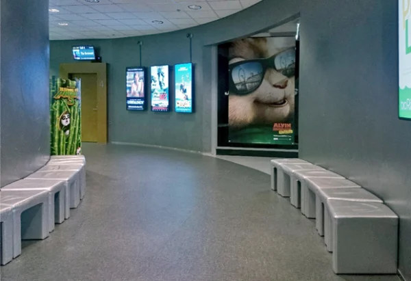 BioRex Rovaniemen aulatilojen irtokalustukseen valittiin monikäyttöiset Palad REX ARC -istuimet | For the loose furniture in the lobby areas of BioRex Rovaniemi, the multifunctional Palad REX ARC seats were selected.